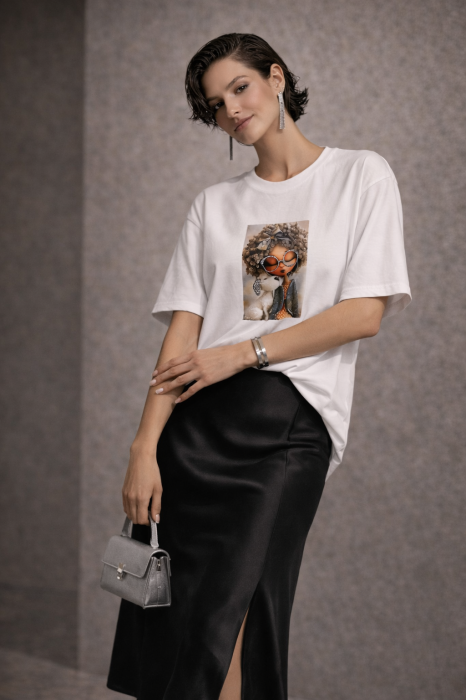 Tricou dama alb din bumbac cu imprimeu fetita si catel [2]