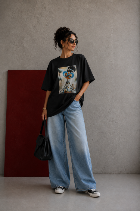 Tricou dama negru cu imprimeu fetita cu coc si ochelari albastrii [2]