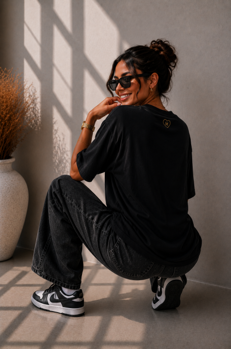 Tricou dama negru din bumbac cu imprimeu fetita cu rochie cu tesaturi mixte [2]