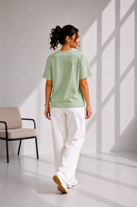 Tricou dama verde deschis cu imprimeu HELLO BEAUTY [4]