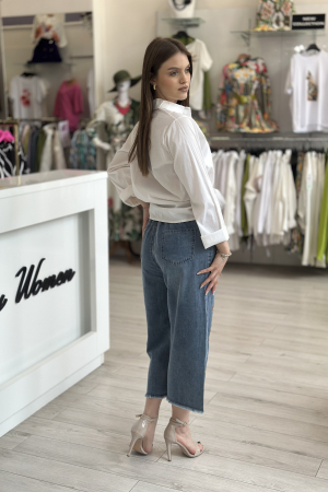 Blugi largi cu floricele colorate brodate [2]