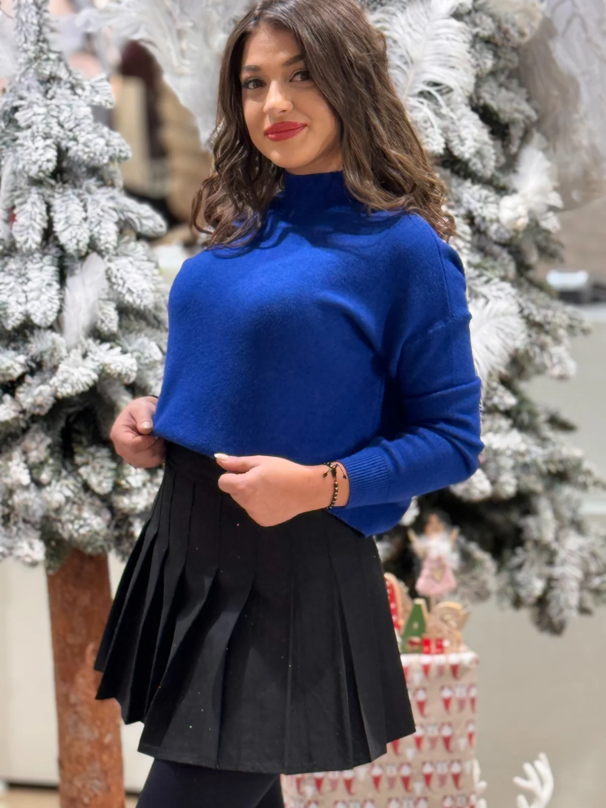 Bluze - Bluza albastra pe gat cu maneca lunga