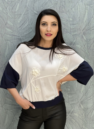 Promotii actuale - Bluza cu broderie