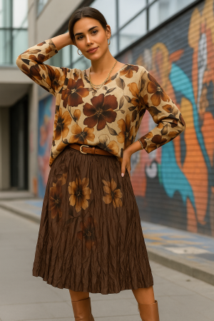 Noutati - Bluza dama bej cu imprimeu flori maro