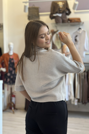 Bluza dama bej stil fluture [3]