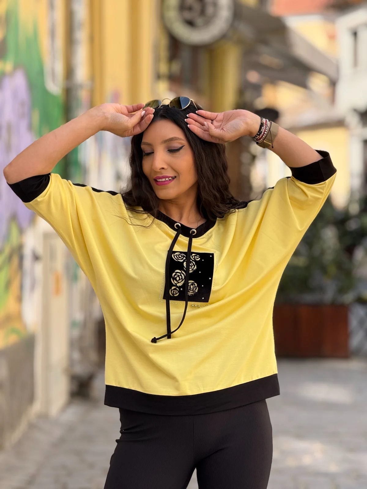 Imbracaminte dama - Haine cu suflet - Bluza dama galbena cu imprimeu trandafiri si snur la gat