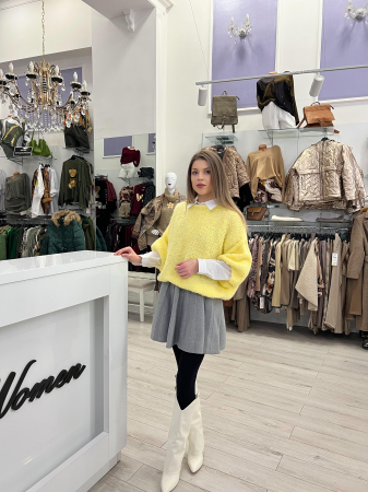 Bluza dama galbena tricotata cu gat rotund [1]