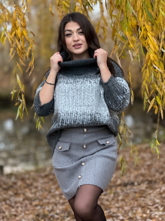 Imbracaminte dama - Haine cu suflet - Bluza dama gri tricotata cu gat inalt si paiete