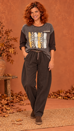 Bluze - Bluza dama maro cu impirmeu dungi aurii