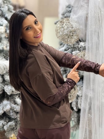 Bluza dama maro din bumbac cu maneci din dantela [1]