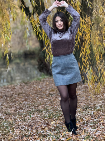 Bluza dama maro din catifea [2]