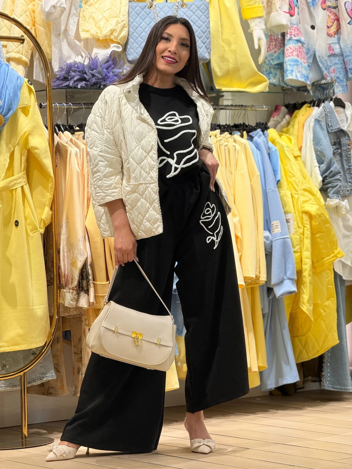 Trening - Bluza dama neagra cu broderie minimalista