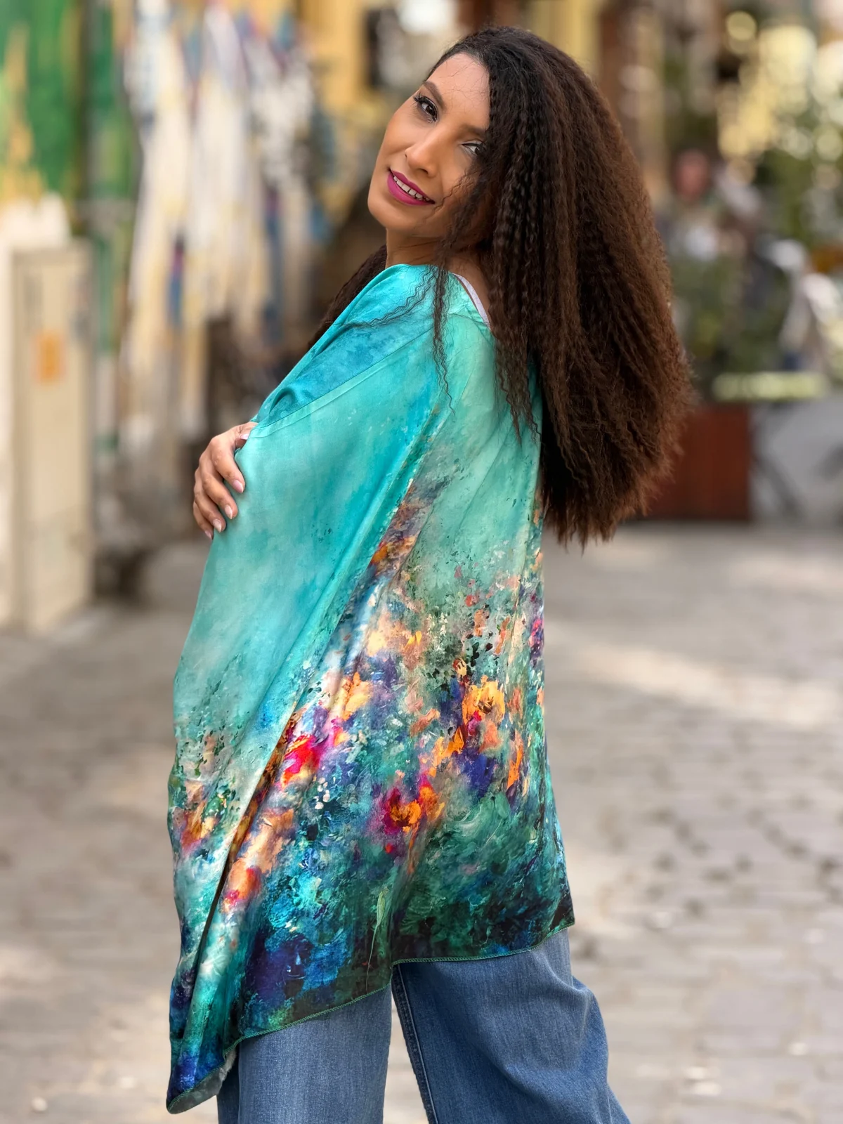 Colectia NOUA - Bluza dama turcoaz in colturi cu imprimeu Picasso