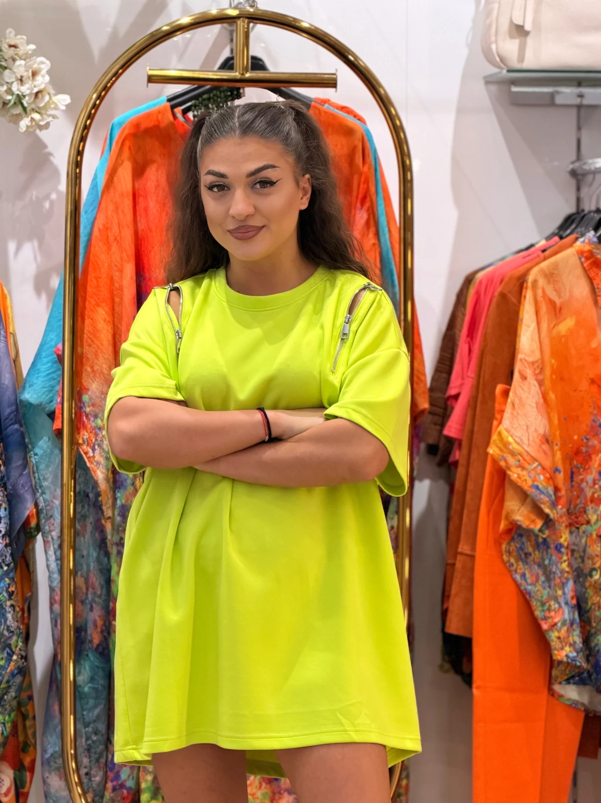 Noutati - Bluza dama verde neon cu fermoare verticale
