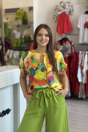 Imbracaminte dama - Haine cu suflet - Bluza din vascoza cu imprimeu multicolor pe fond galben