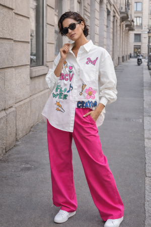 Camasi - Camasa dama alba din bumbac cu imprimeu grafitti