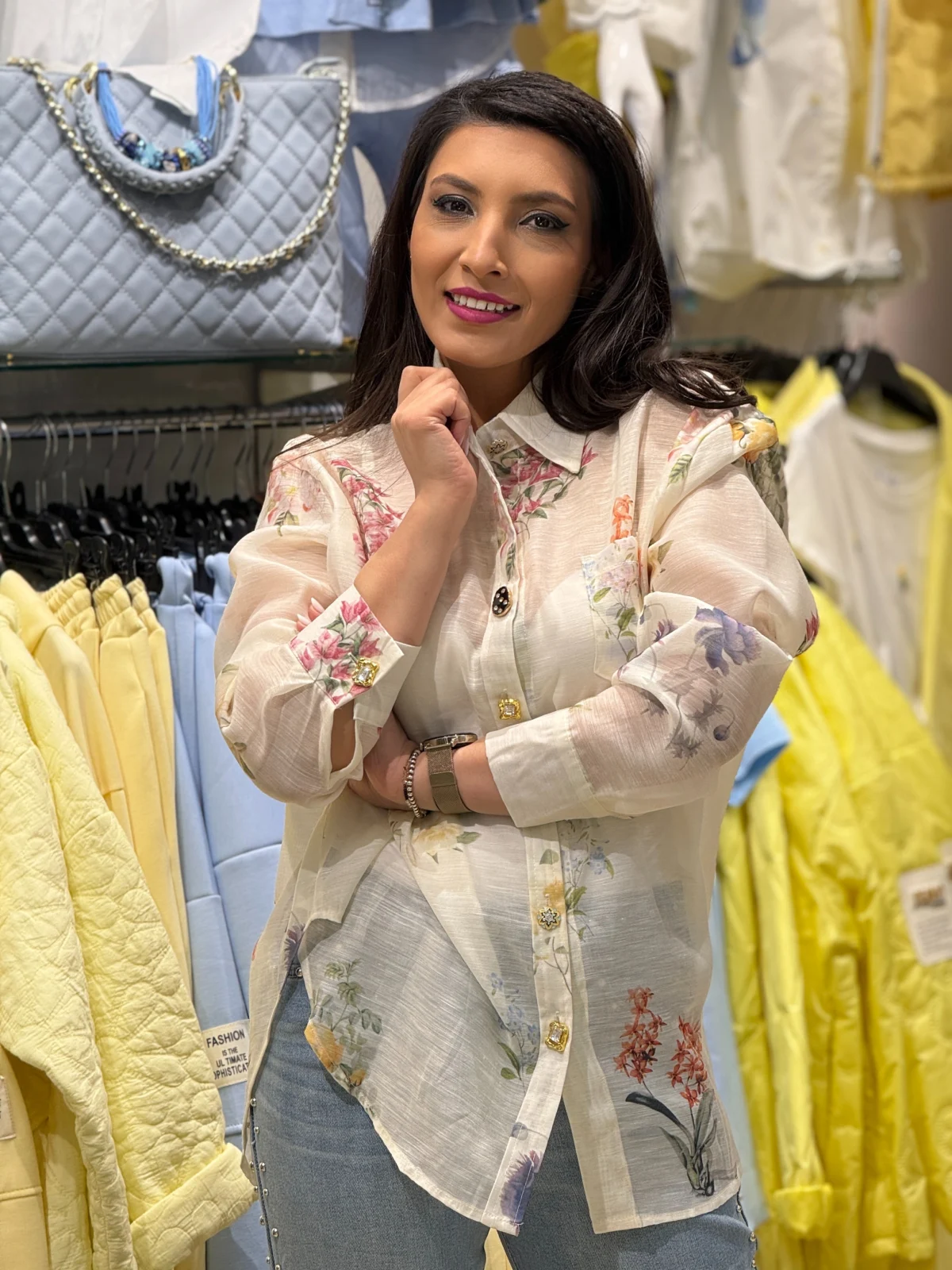 Camasi - Camasa dama bej cu insertii fine de flori