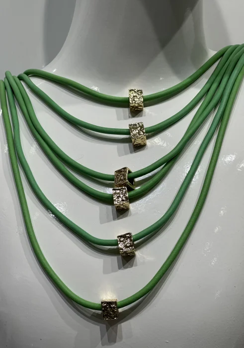 Accesorii dama - Colier cu patratele