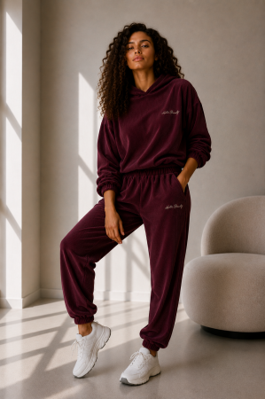 Costum si compleu - Compleu dama sport bordo din catifea