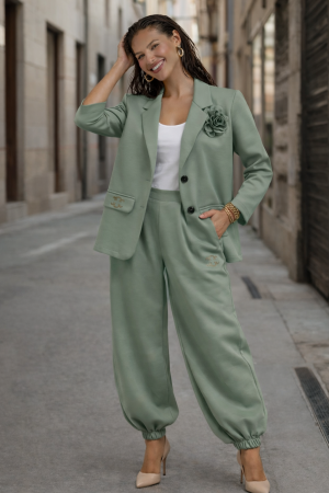 Costum si compleu - Compleu dama verde menta cu pantaloni si sacou cu brosa