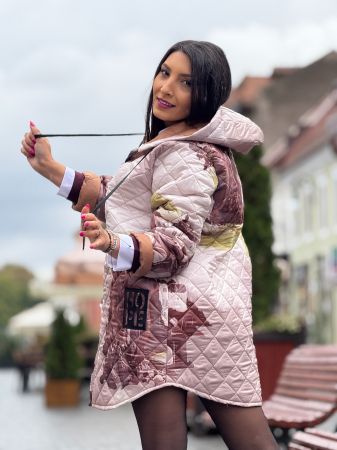 Geaca dama lunga bej cu imprimeu abstract [5]