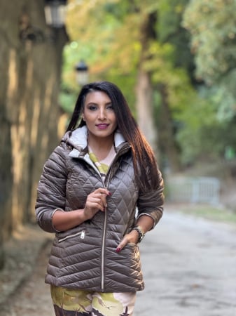 Geaca dama matlasata cu buzunare si fermoar [3]