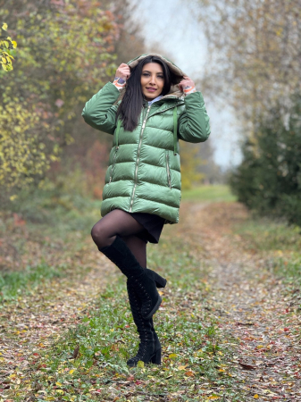 Geci si jachete - Geaca dama scurta verde cu blanita la gluga