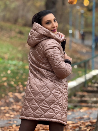 Geaca lunga cappuccino cu emblema [1]