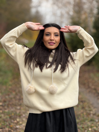 Jacheta dama bej cu blana la gluga si snur din perlute detasabil [3]