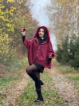 Jacheta dama bordo cu blana la gluga [3]