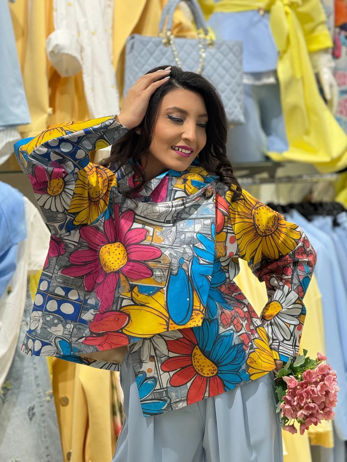 Colectia NOUA - Jacheta dama cu print floral contrastant