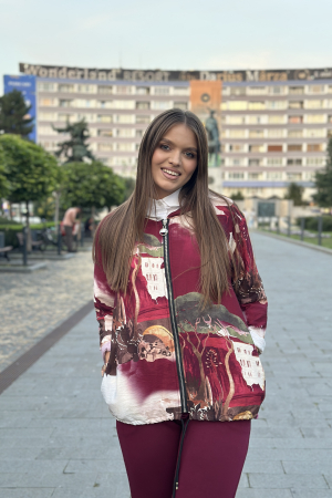 Imbracaminte dama - Haine cu suflet - Jacheta dama scurta visinie cu fermoar si imprimeu artistic