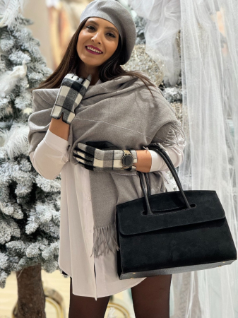 Noutati - Manusi dama gri cu carouri si insertie tactila pentru ecrane