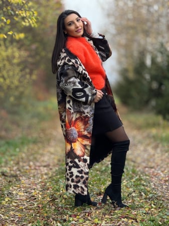 Palton dama lung negru cu imprimeu leopard si detalii florale [7]