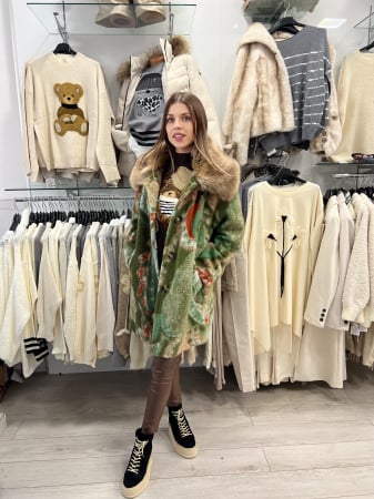 Palton dama verde modern cu guler amplu din blana si nasturi [5]