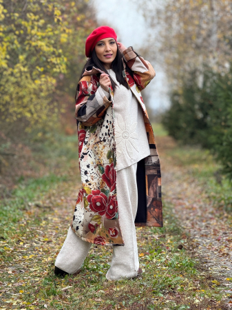 Palton lung bej cu imprimeu floral si design modern [2]