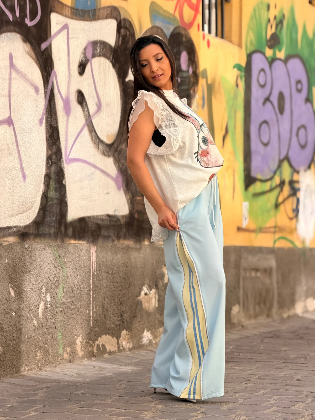 Pantaloni si blugi - Pantaloni bleo cu fermoar pe lateral