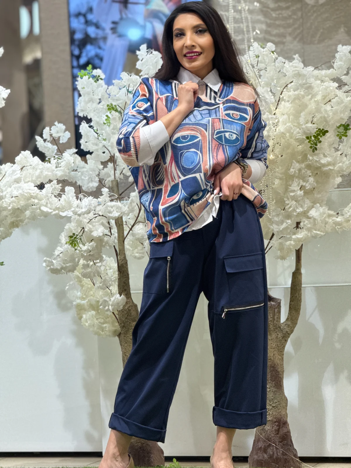 Pantaloni si blugi - Pantaloni dama bleumarin cu talie elastica si buzunare cargo