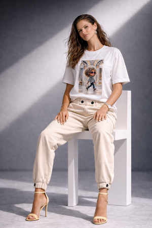 Pantaloni si blugi - Pantaloni dama bej cu buzunare laterale aplicate