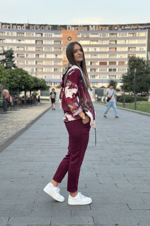 Pantaloni dama bordo cu snur in talie [2]