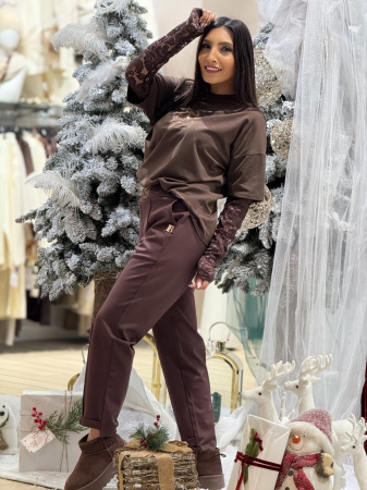 Pantaloni dama maro conici cu emblema in talie [2]