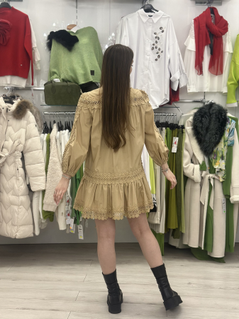 Rochie bej cu model din broderie [2]