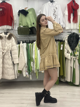 Rochie bej cu model din broderie [1]