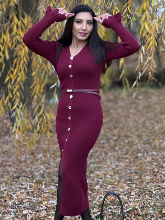Rochie lunga bordo tricotata cu nasturi decorativi [5]