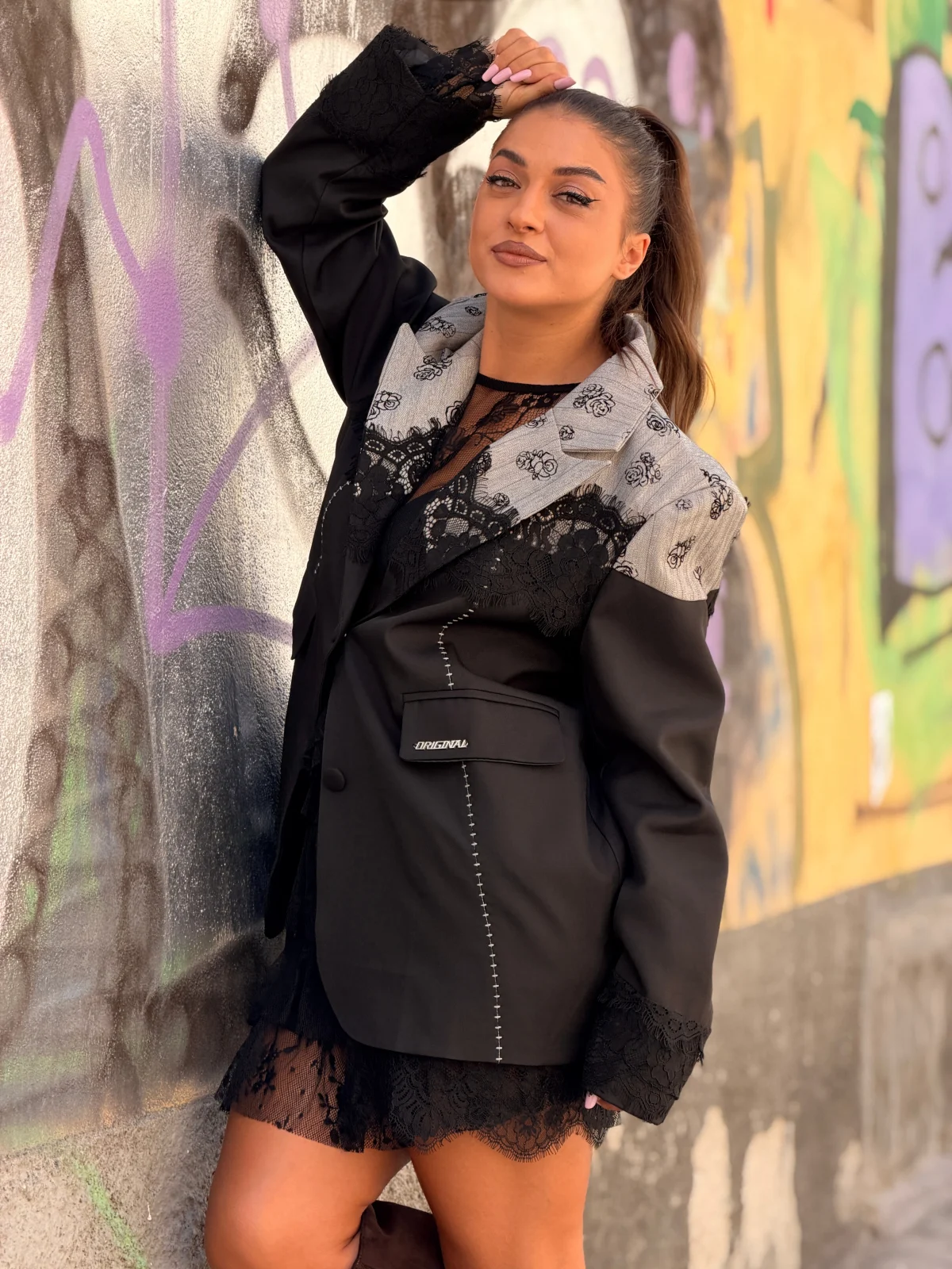 Sacouri - Sacou dama negru cu insertii dantela neagra