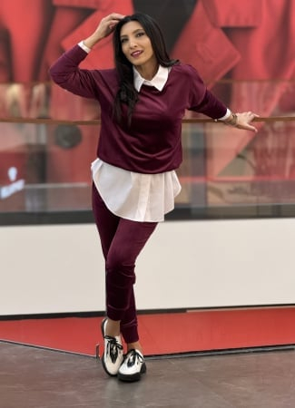 Costum si compleu - Trening dama bordo din catifea