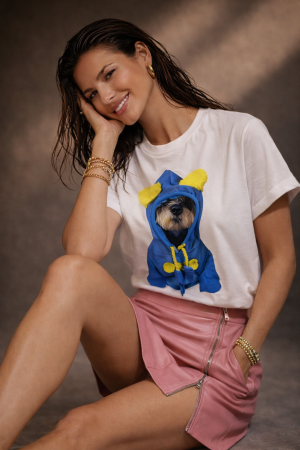 Colectia NOUA - Tricou dama alb cu imprimeu catel cu hanorac albastru