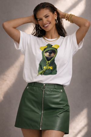 Colectia NOUA - Tricou dama alb cu imprimeu catel cu hanorac verde