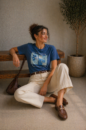 Imbracaminte dama - Haine cu suflet - Tricou dama albastru cu imprimeu floral albastru