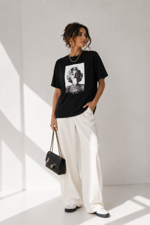 Imbracaminte dama - Haine cu suflet - Tricou dama negru cu imprimeu fata cu inghetata alba